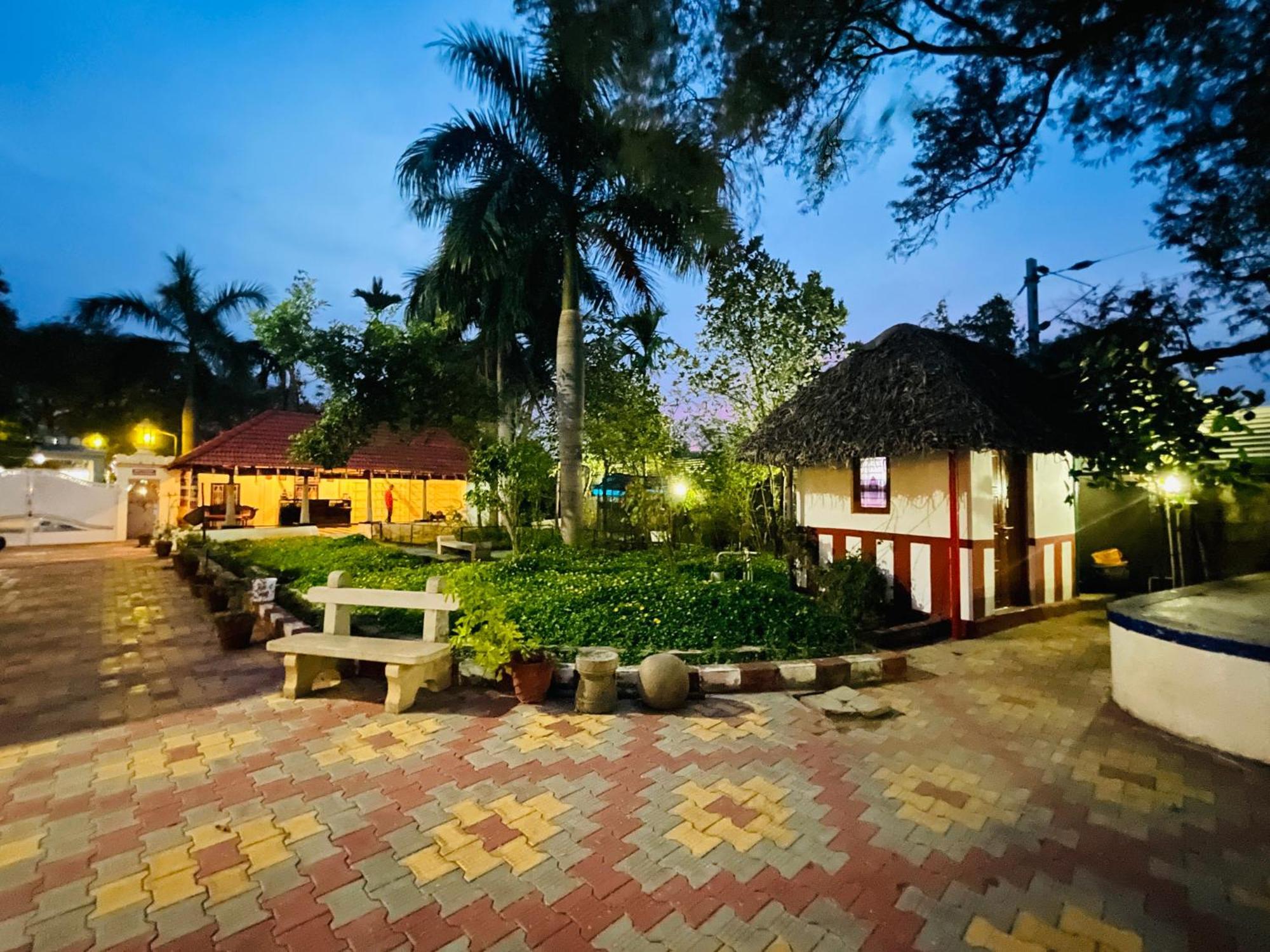 Chola Heritage Resort Karaikudi Exterior foto