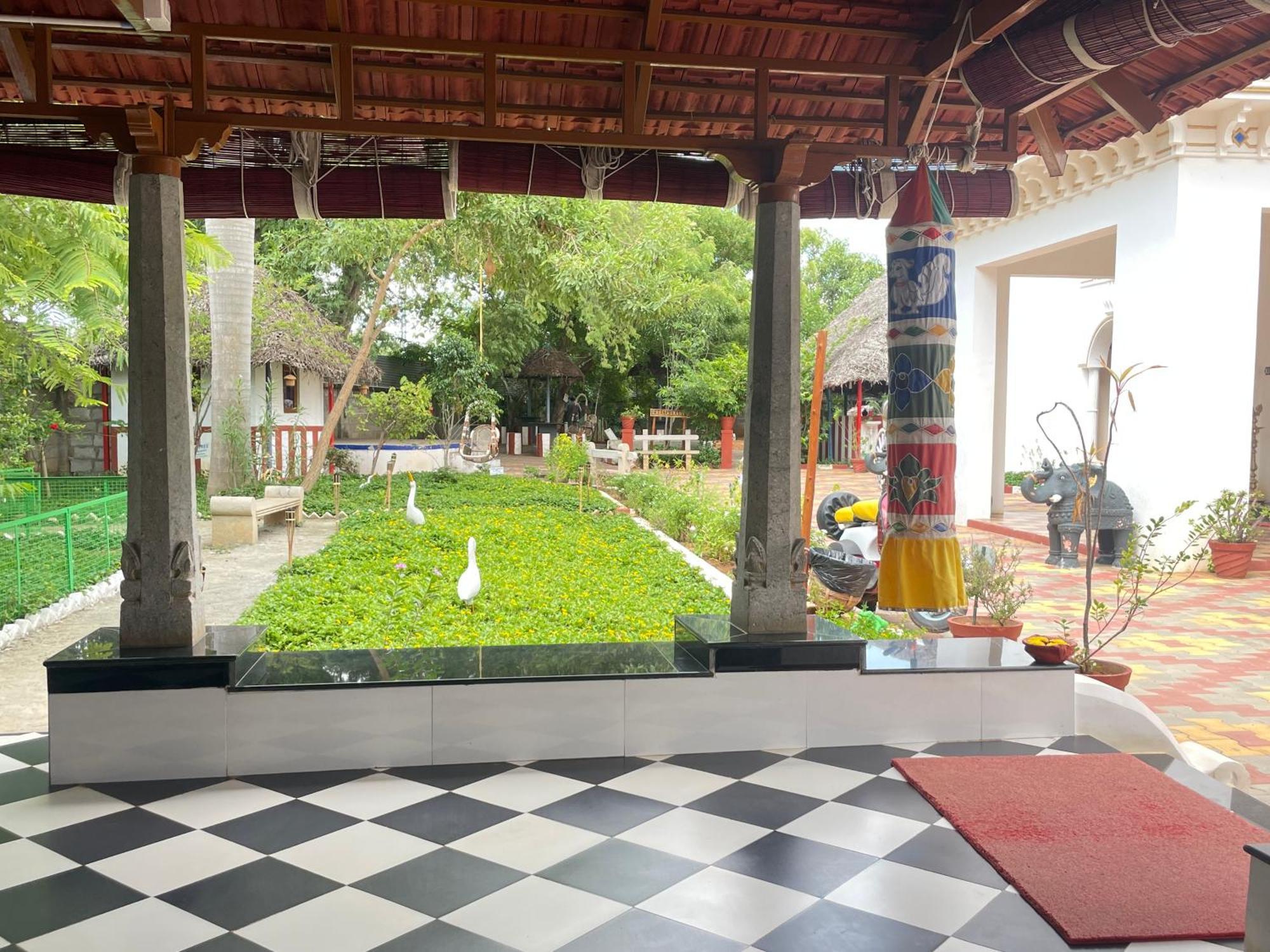 Chola Heritage Resort Karaikudi Exterior foto
